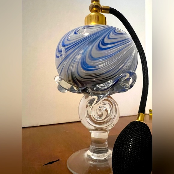 Hand Blown Blue & White Swirl Art Glass Perfume Bottle Atomizer - Picture 7 of 8